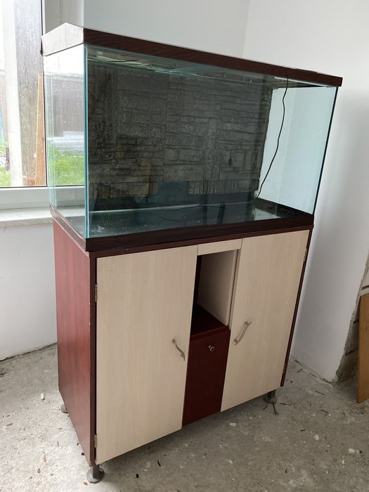 Acvariu pentru pesti 250 l