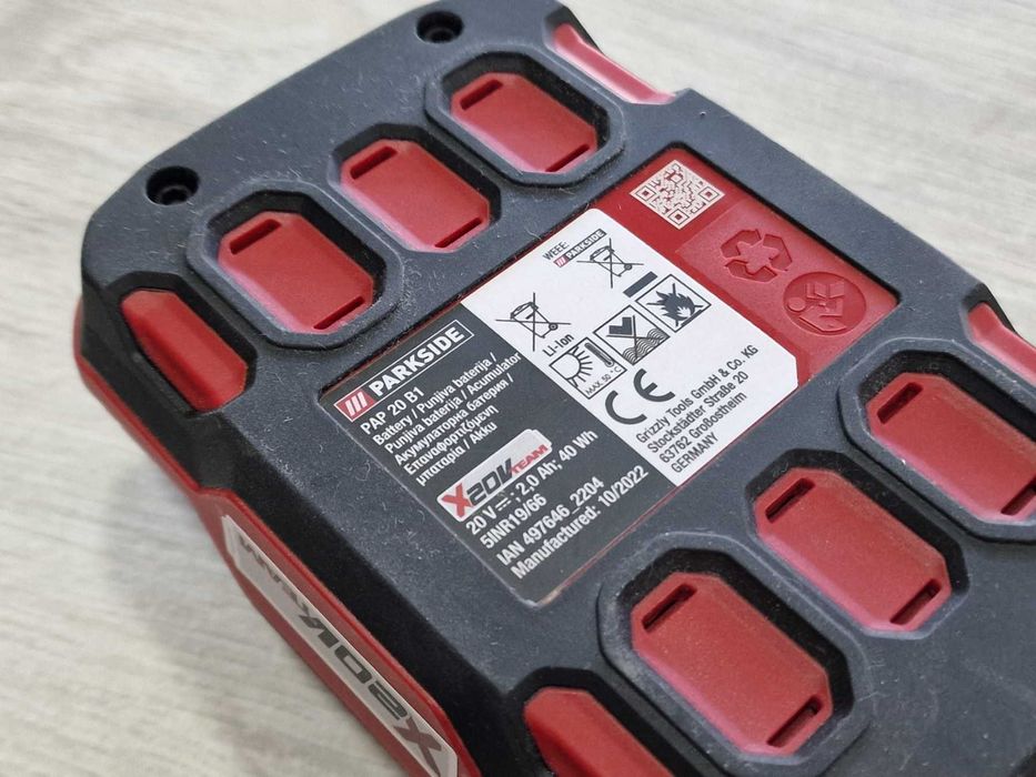 Акумулаторен Ъглошлайф Parkside PWSA 20-Li D4 + зарядно и батерия