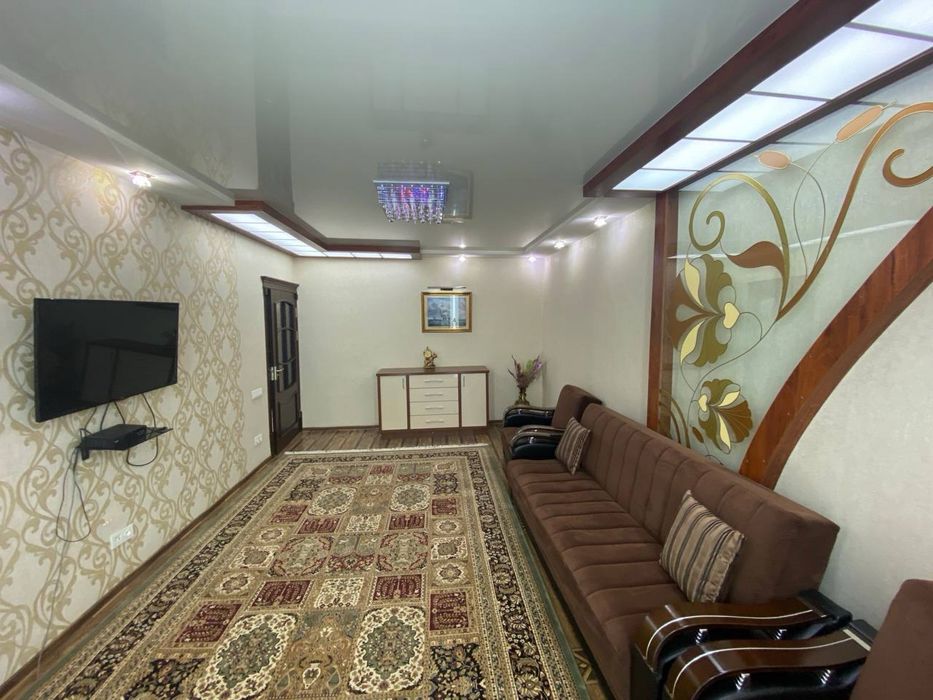 Ц1, Мирзо-Улугбек. 3х комнатная. Кирпичный дом. Есть арендатор по 800