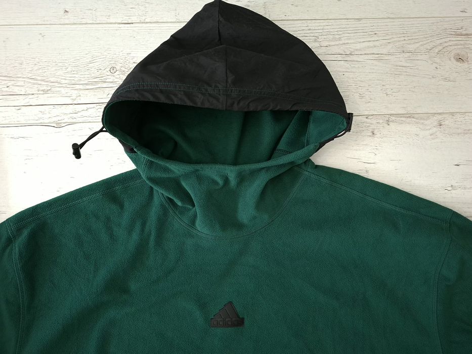 Adidas City Escape-Ориг.поларен суичър