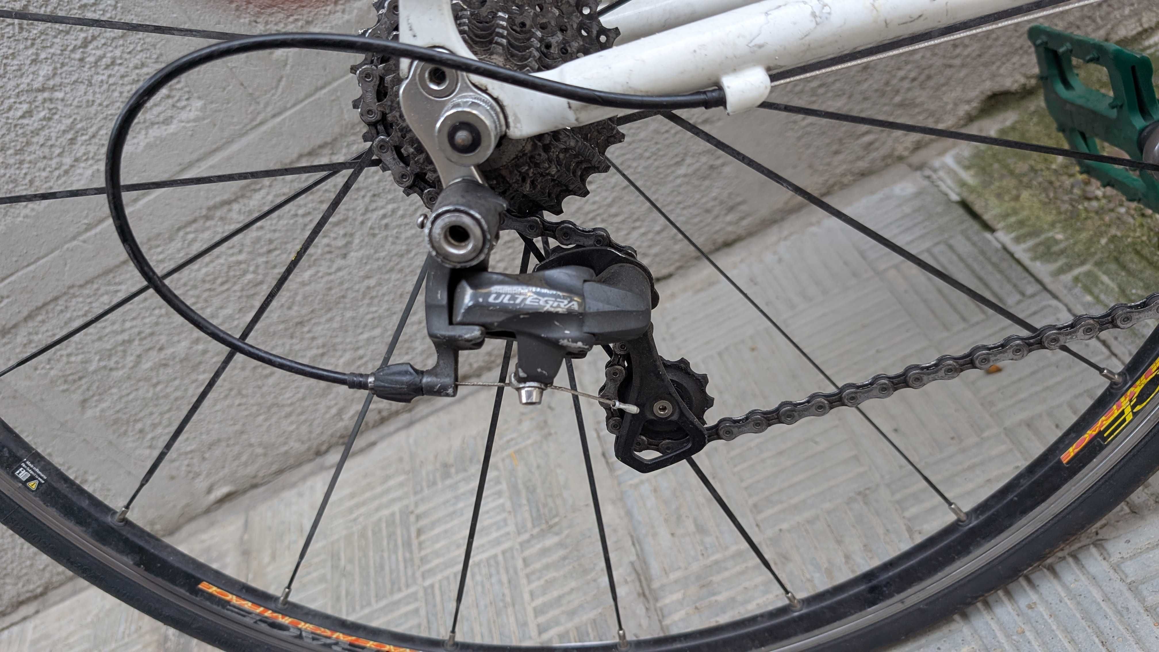 Cursiera Custom LENZEN, SHIMANO 105, Jante MAVIC