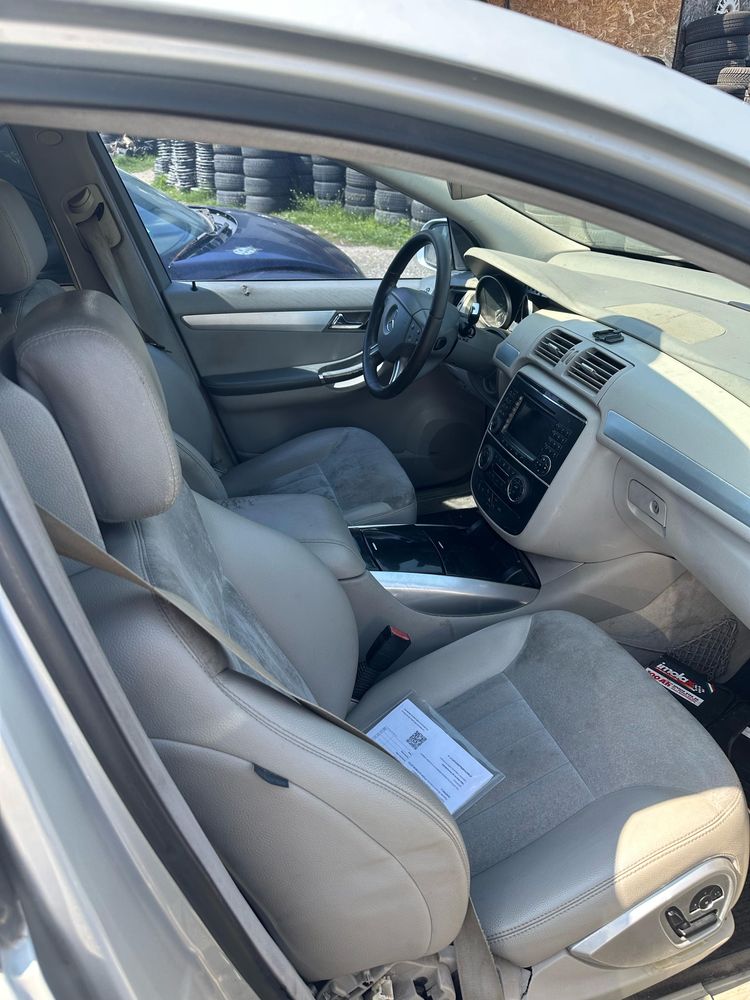 Мерцедес Mercedes R320 W251 Р класа
