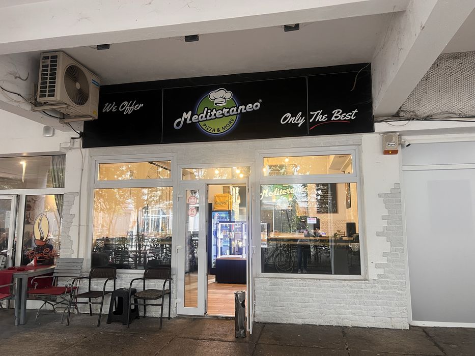 Inchiriez spatiu direct  proprietar