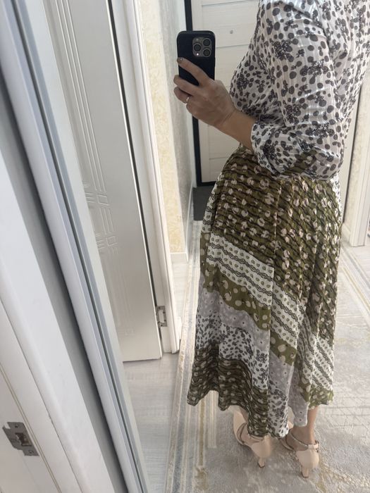 Платья вечерные.