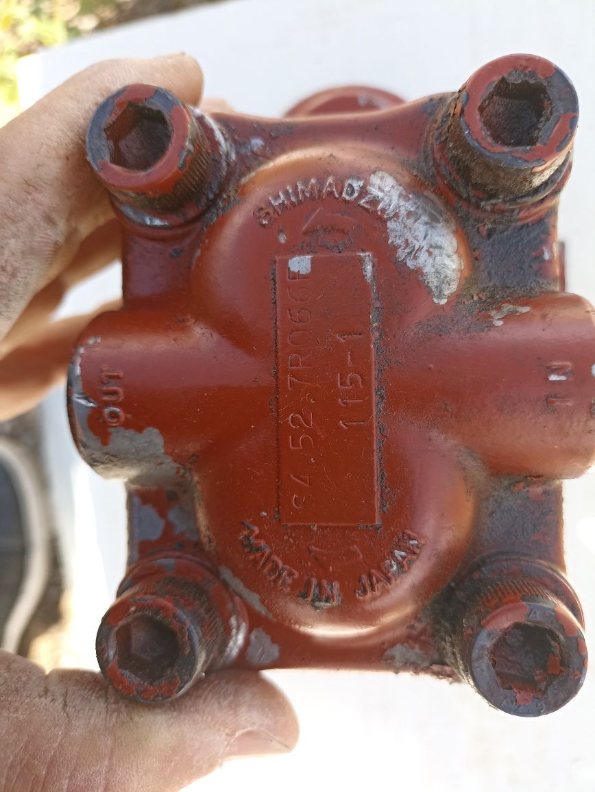 Pompa hidraulica Nachi, takeuchi,kubota,yanmar hitachi