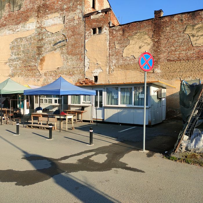 Închiriez convenabil chioșc termopan