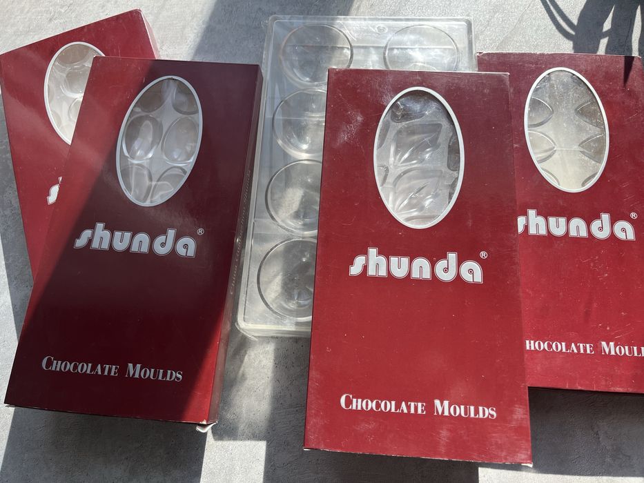 Формы для шоколпднвх конфет и декора для торта
