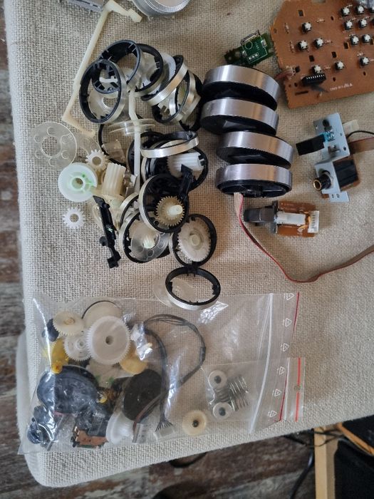 Pachet dif butonase, masti sertare cd, dif accesorii, etc.