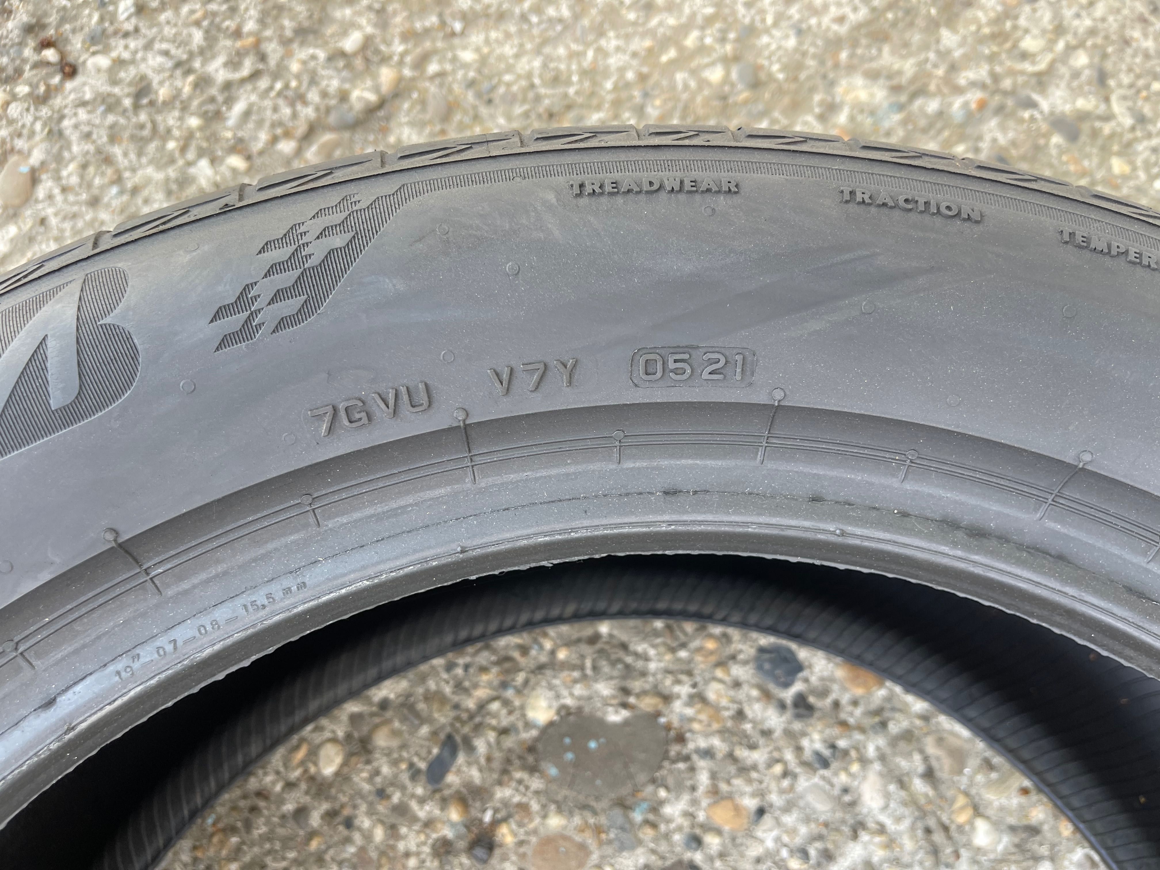 4 anvelope de vara fata 235/55/19 spate 255/50/19 Bridgestone