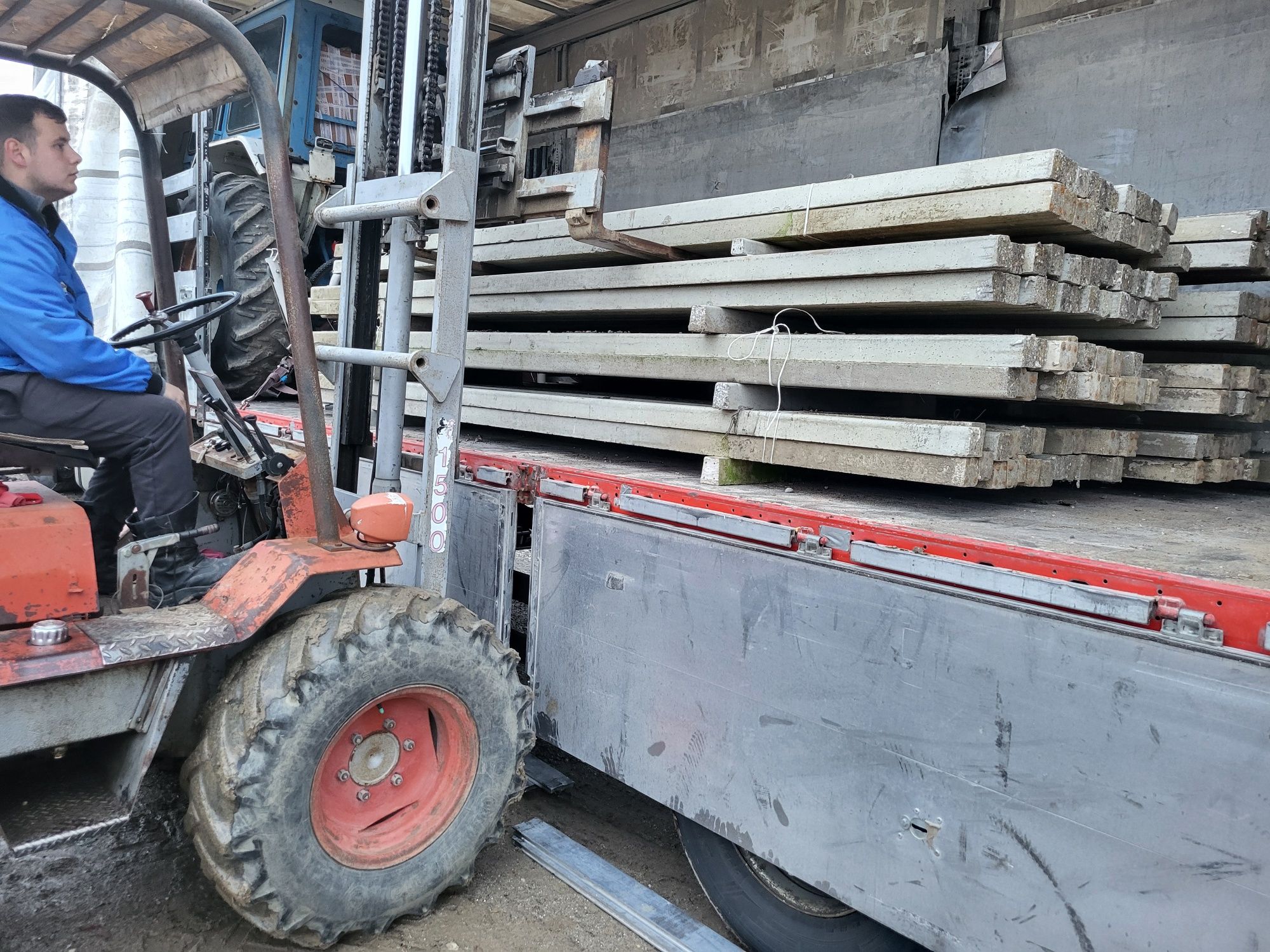 Stalpi din beton
