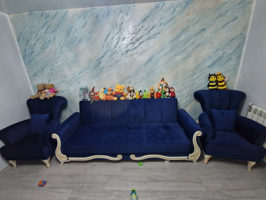 Canapea extensibila albastra