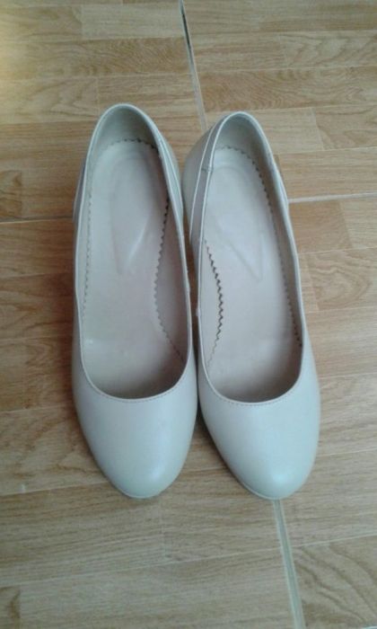 Vând pantofi piele, nr 37