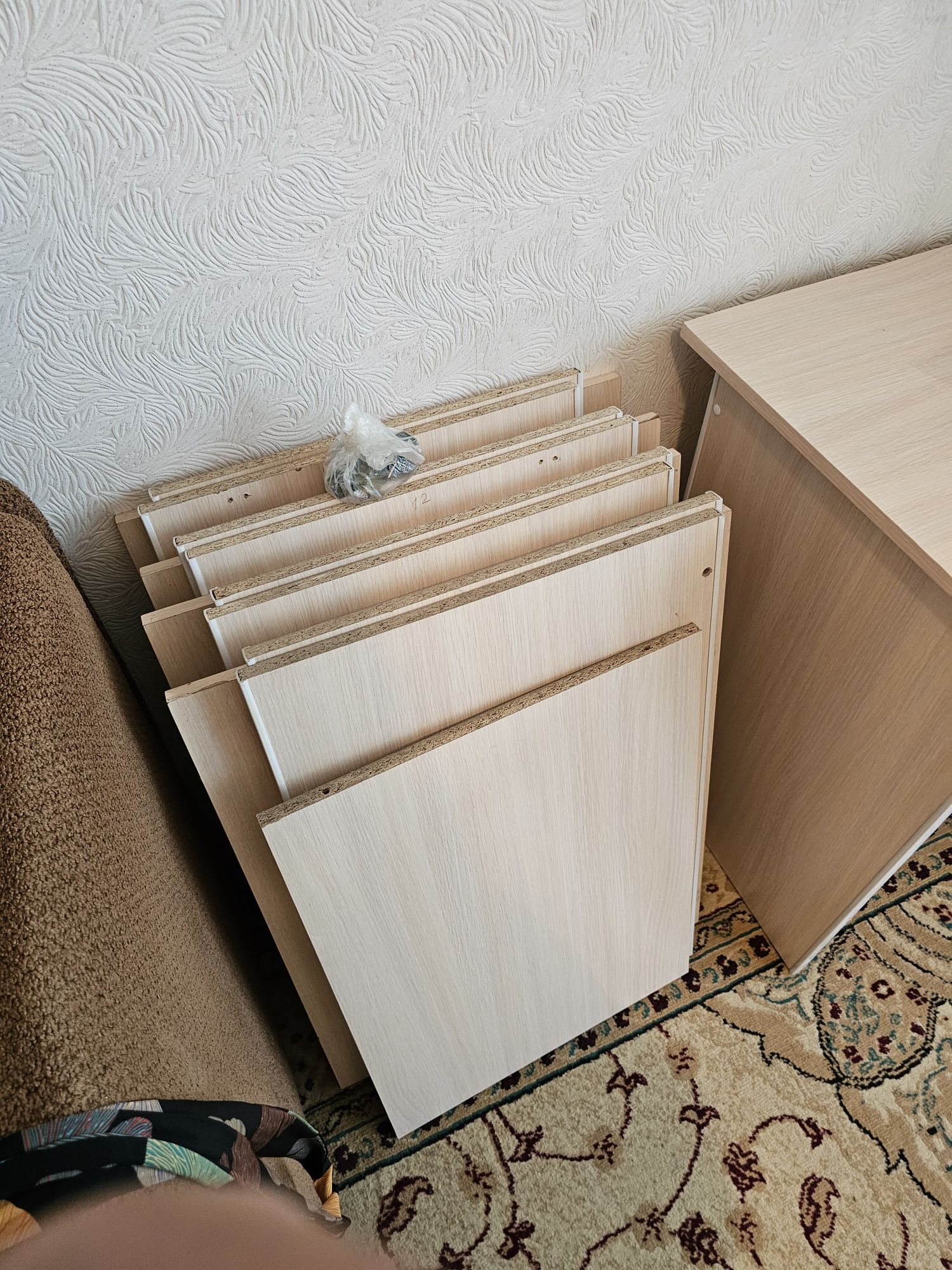 Продам стол, парта, 4 штуки.