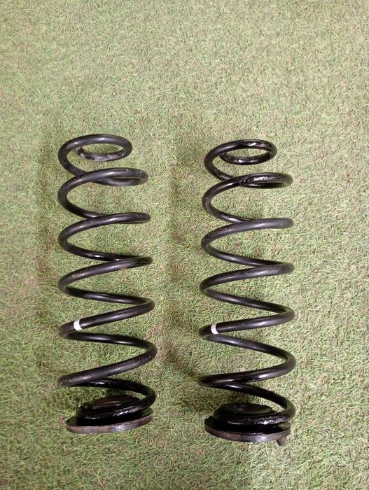 Arcuri spate Vw Golf 5