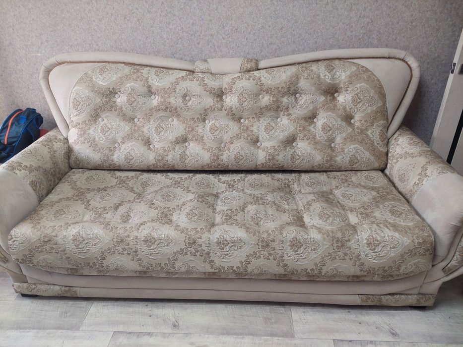 Продам диван и кресло