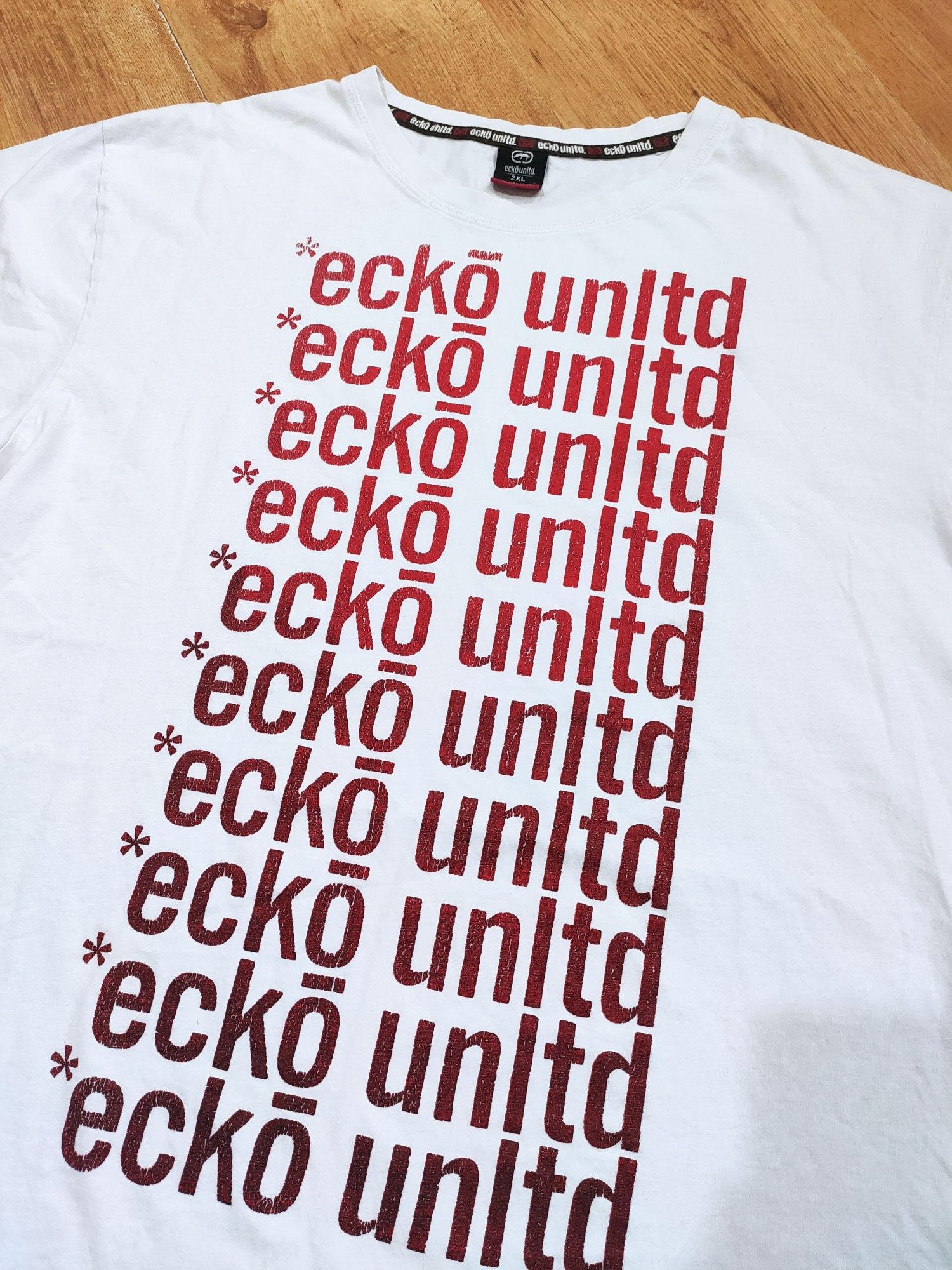 Tricou Ecko mărimea XXL