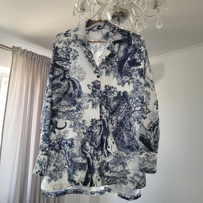 Атласная блузка рубашка