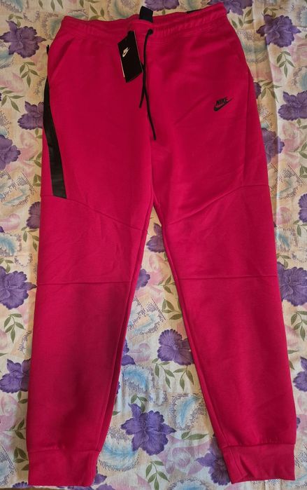 Nike tech pantaloni