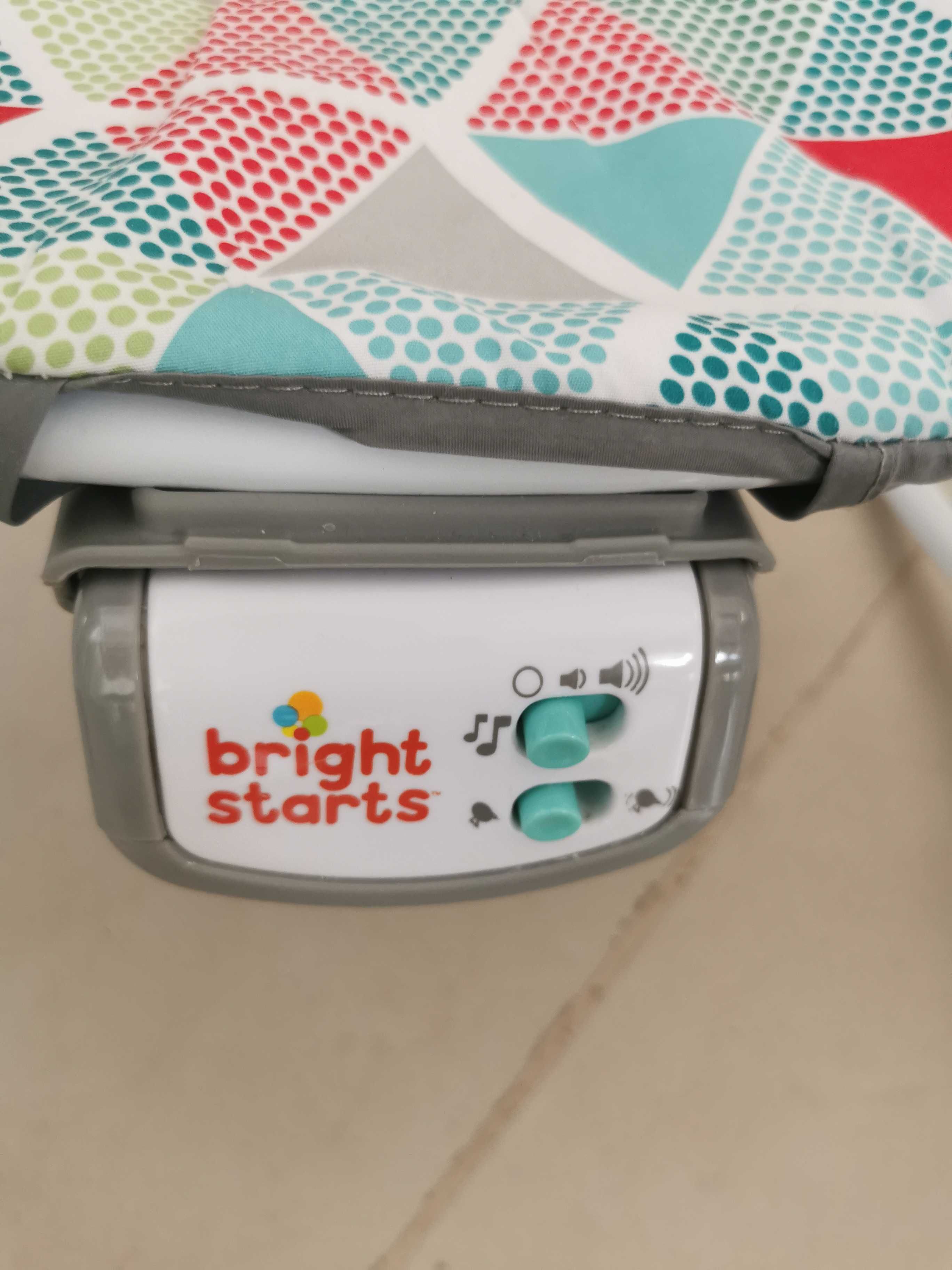 Шезлонг Bright Starts