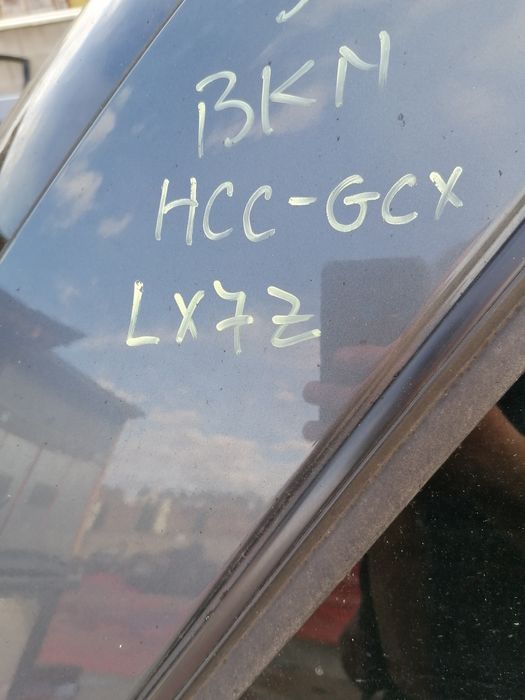 Ușă laterală stânga  spate Audi a4 b7 break cod LX7Z