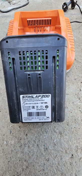 Foarfecta gard viu electrica stihl HLA 66, acumulator ,incarcator