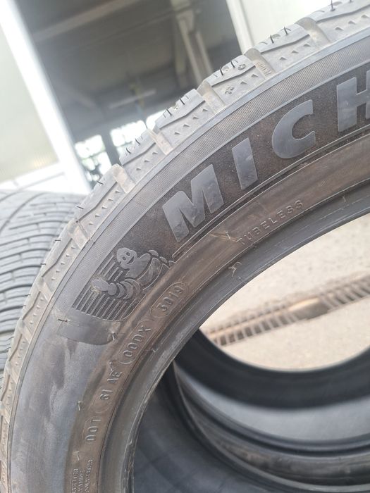 Anvelope iarna michelin r20
