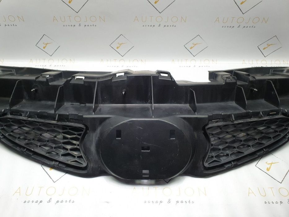 Grila centrala bara fata TOYOTA AYGO (_B1_) [ 2005 - > ] OEM 531110H010 / 53111-0H010