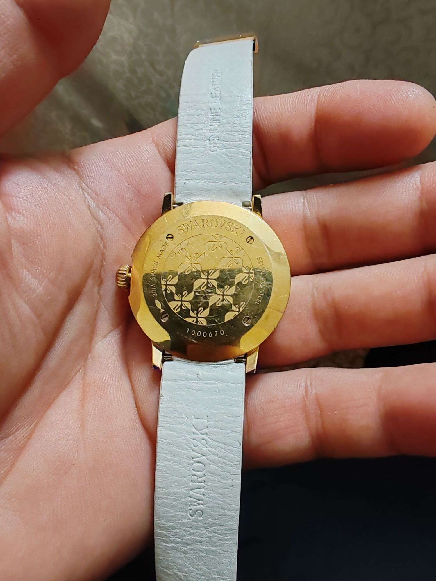 Часы Swarovski Швейцария механизм кварц