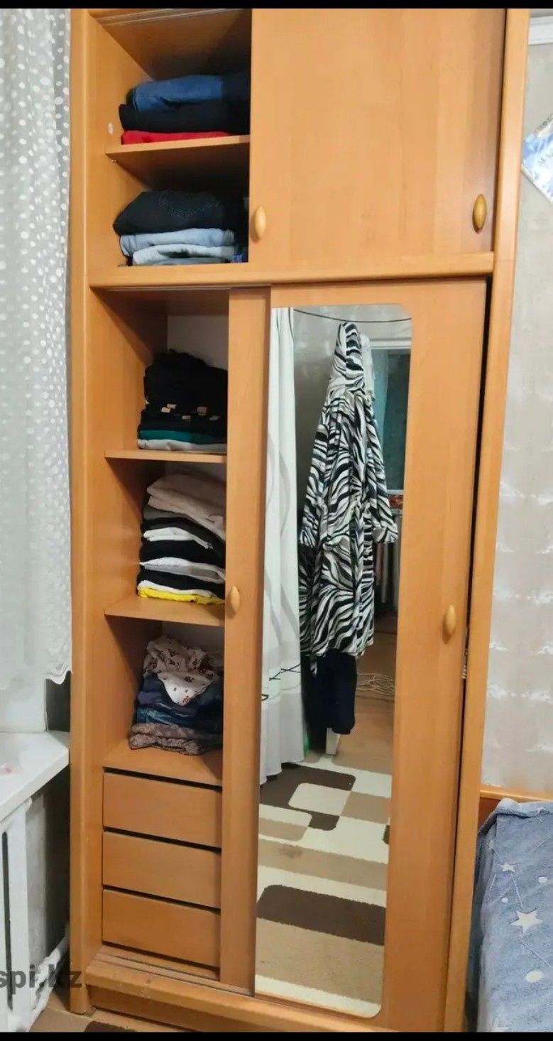 Продам шкаф купе
