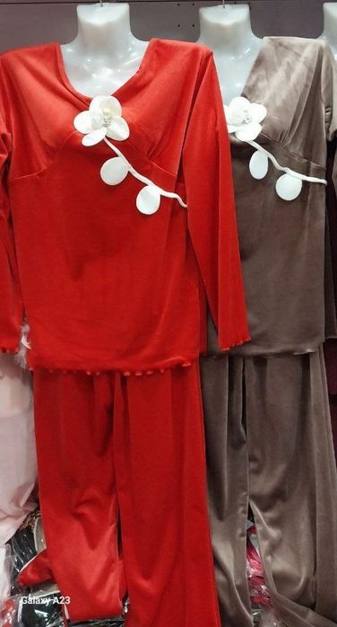 Pinuar Ayollar tungi  kiyimi