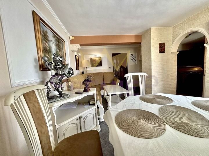 Продава се Тристаен апартамент в Варна, Колхозен пазар - 98 кв.м за 1796 €/кв.м - Снимка #4