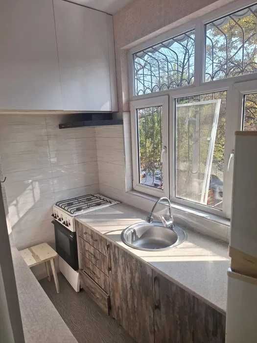 Продам Свою 2х ком. Торец на 21-квартале.