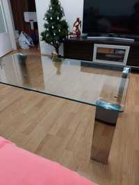 Стъклена маса за хол или офис