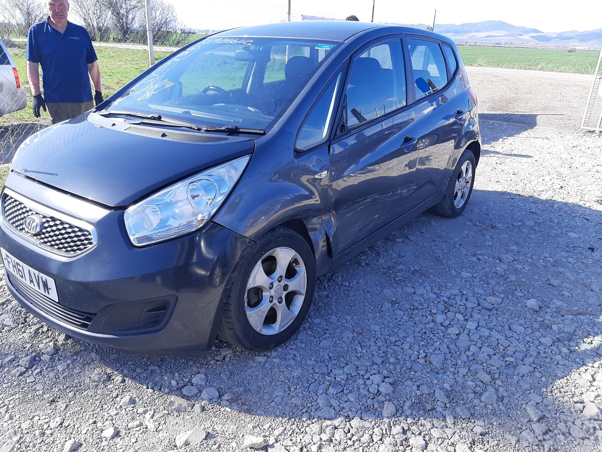 За части Kia venga 1600 кубика CRDi 2011 година