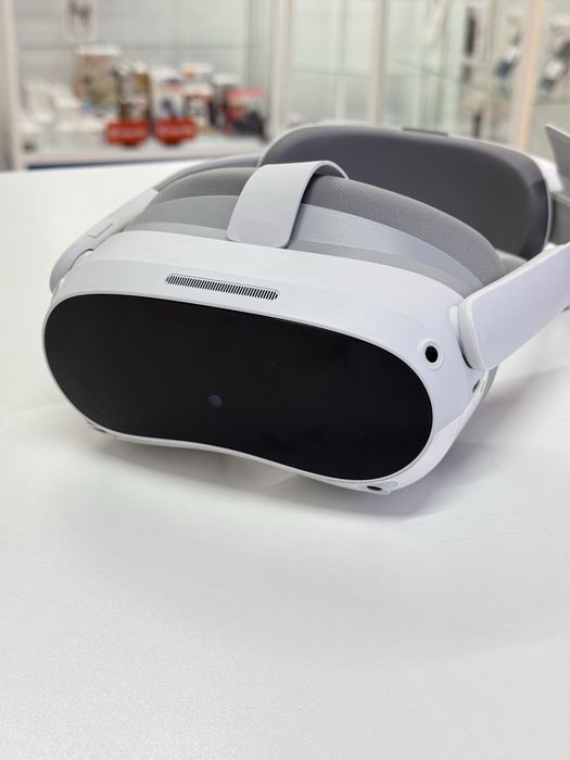 Шлем виртуальной реальности Pico 4,Рассрочка,Апорт Маркет