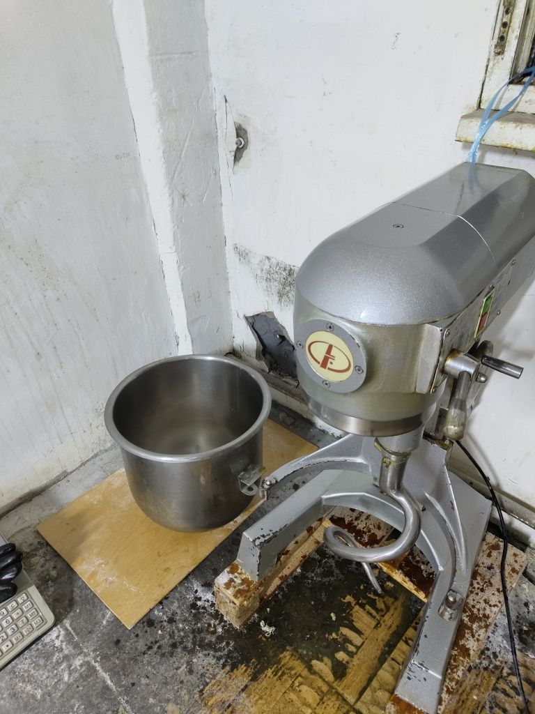 Тестомес промышленный