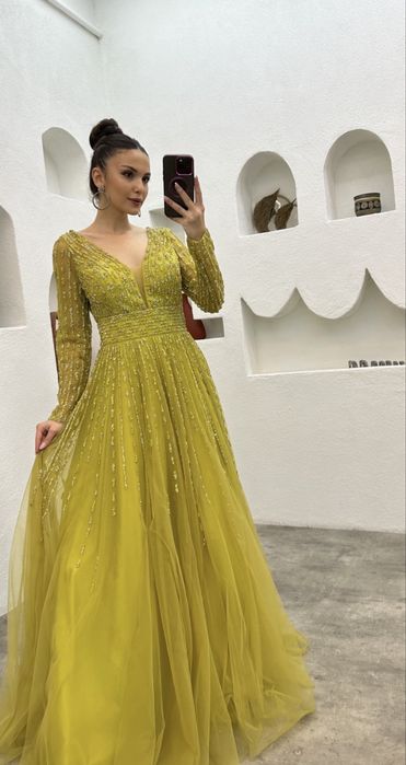 Продаются новые платья