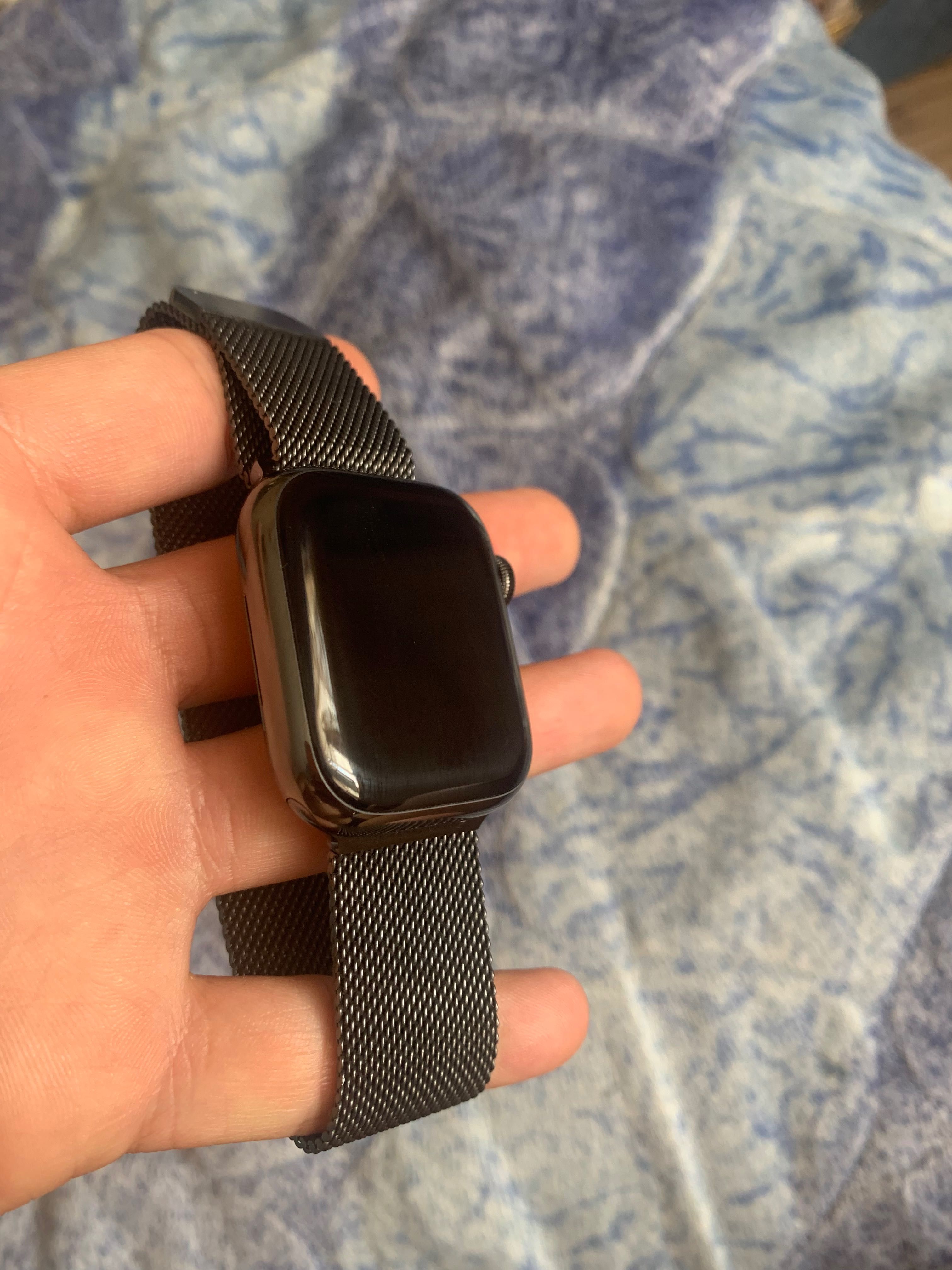 Apple Watch Series 7, GPS + Cellular