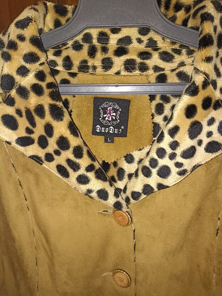 Пальто с леопардовым принтом