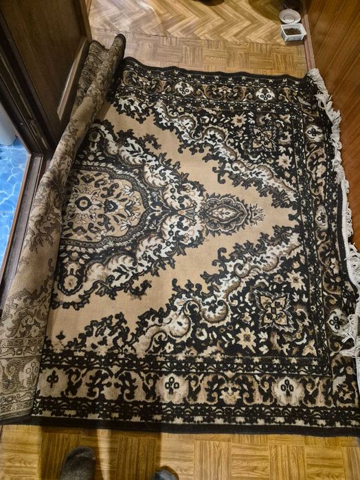 Срочно продам синтетический ковер 2х3м