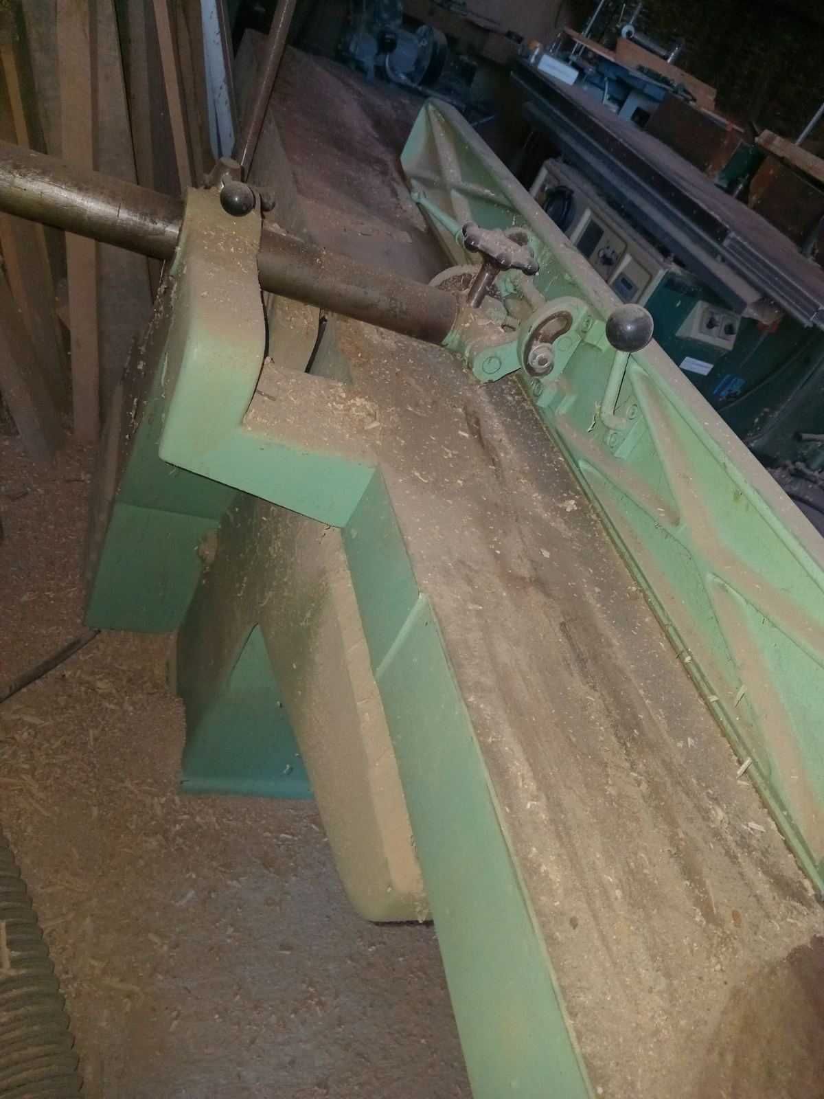 Продавам  дърводелски абрихт