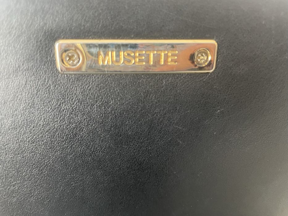 Черна чанта MUsette