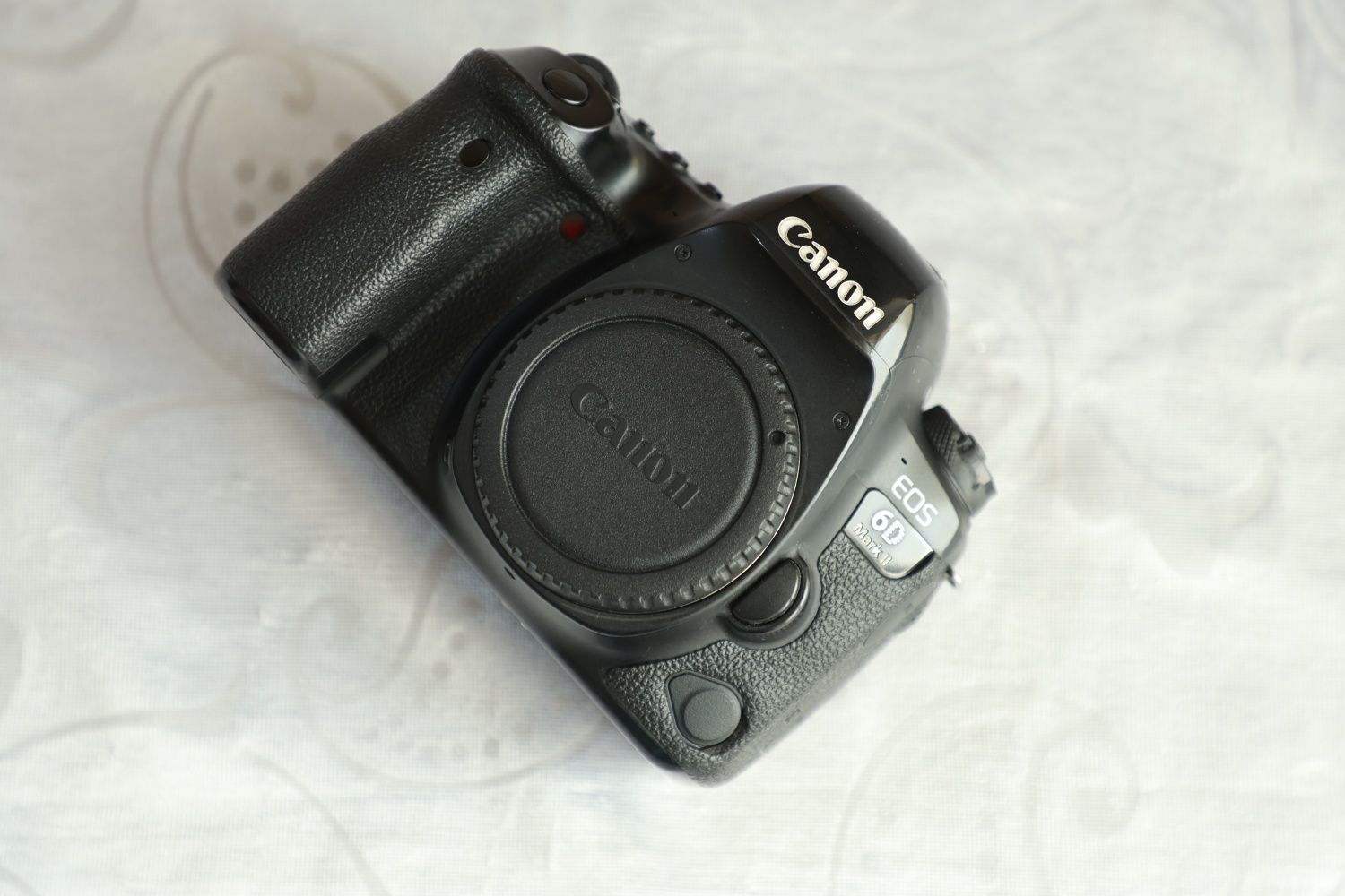Canon 6D mark 2  body