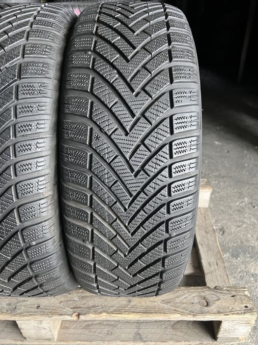 2 anvelope iarna 215/55/16 Vredestein 6.5 mm DOT 2021!