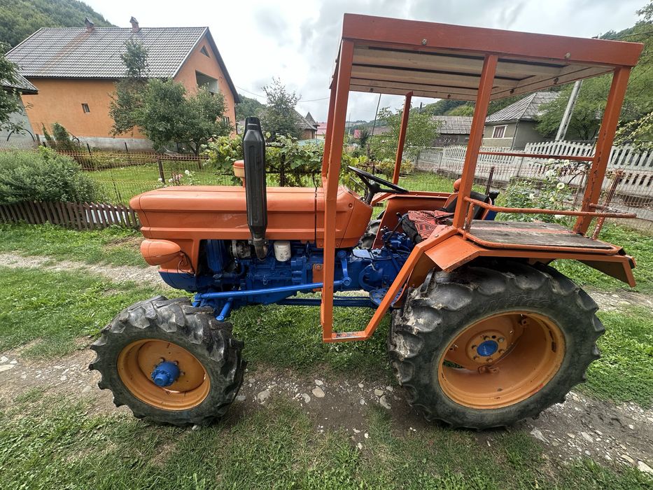 Tractor Fiat 350