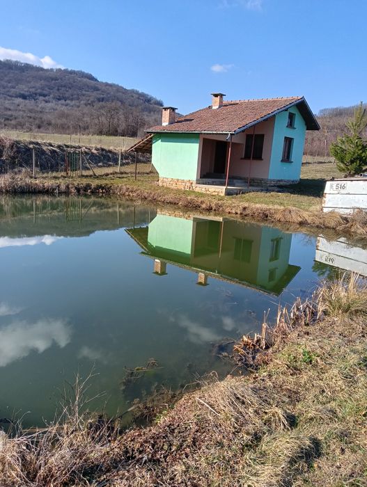 Рибарник с овощна  градина