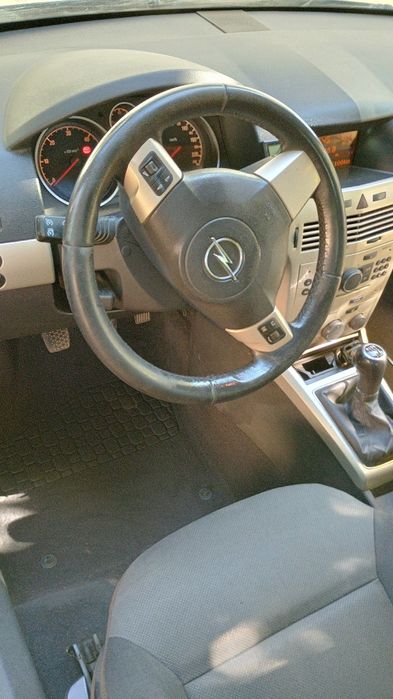Vând Opel Astra H din 2007