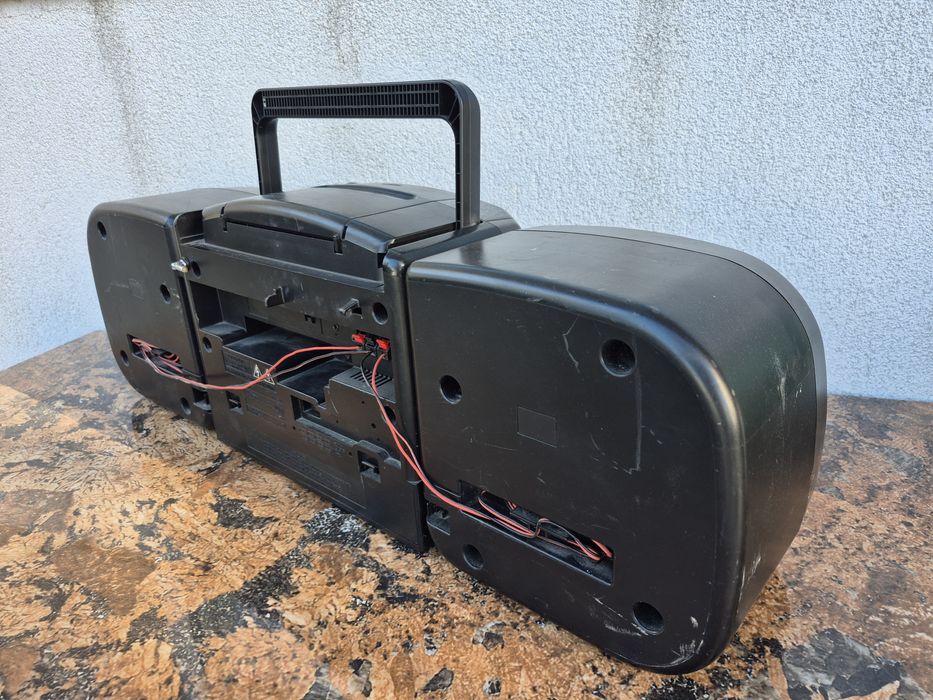 Vând Radio casetofon marca Sanyo model S850 - functional