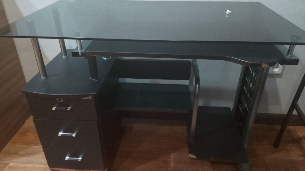 Компьютерный стол Б/у