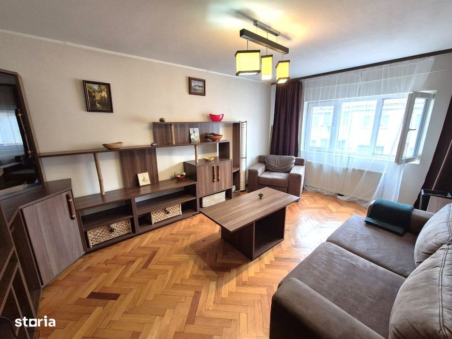 Apartament spatios, frumos renovat, ultracentral, Arad